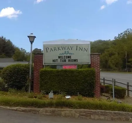 Parkway Inn